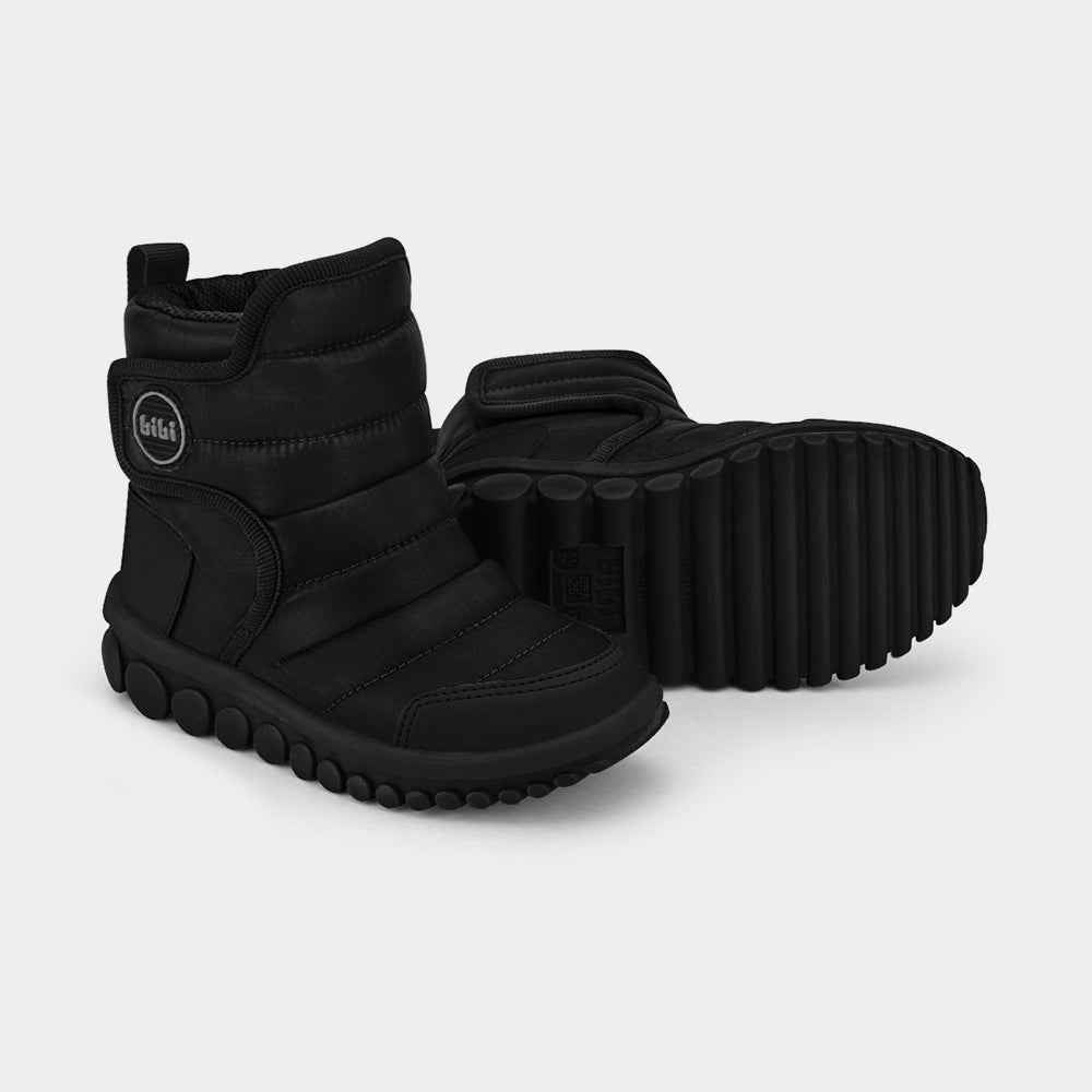 Roller 2.0 Black bootie-style