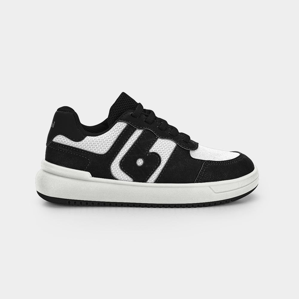 B-College sneakers in white and black