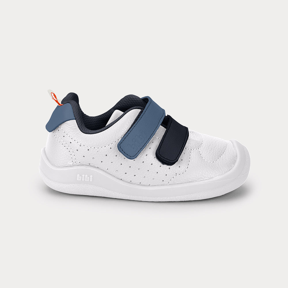 Fisioflex 5.0 Sneaker in white/Navy