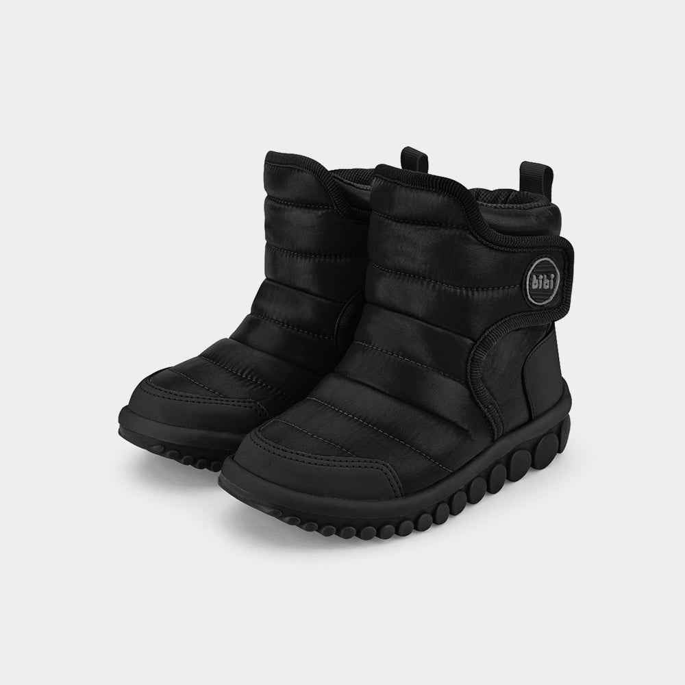 Roller 2.0 Black bootie-style