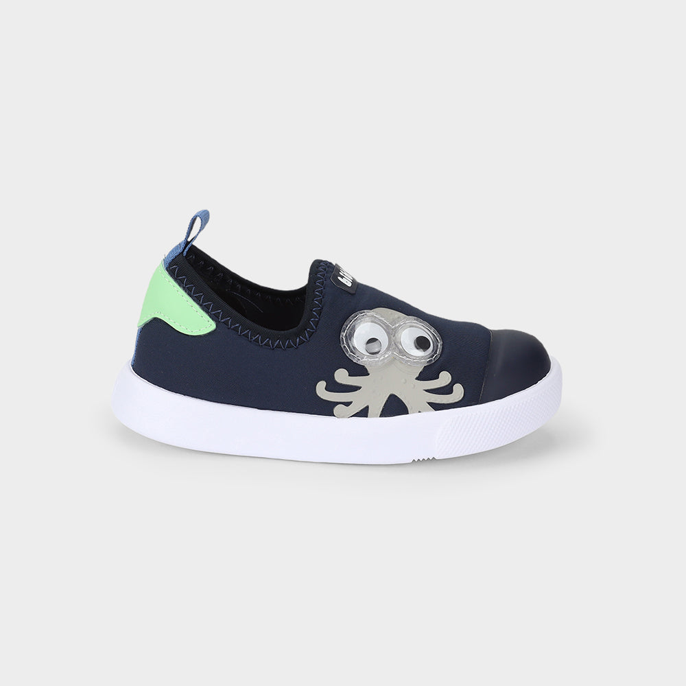 Agility Mini II Sneakers in navy and green