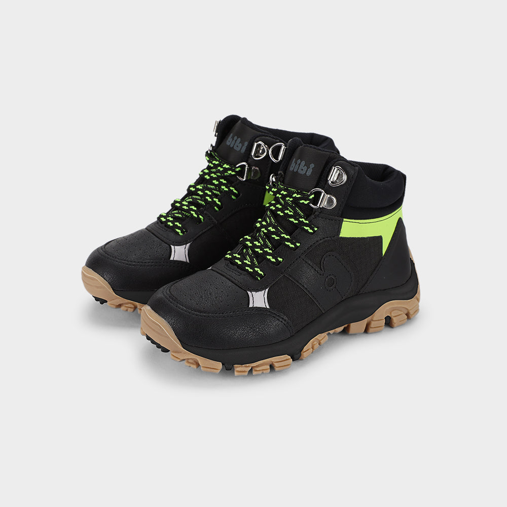 TRAIL - Kid's Walking Sneaker in Black and Green