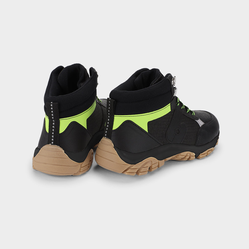 TRAIL - Kid's Walking Sneaker in Black and Green